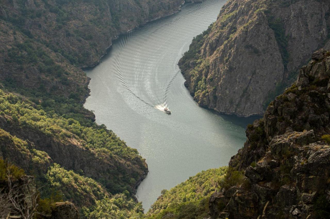 Alojamiento Turistico Caxide Parada De Sil Ribeira Sacra Ngoại thất bức ảnh